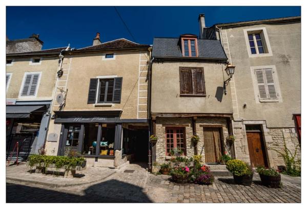 Noyers
