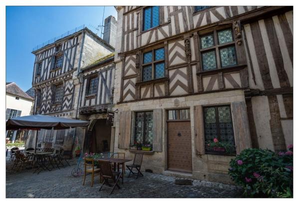 Noyers