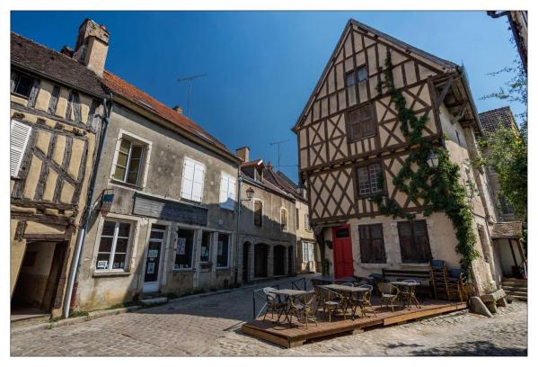 Noyers