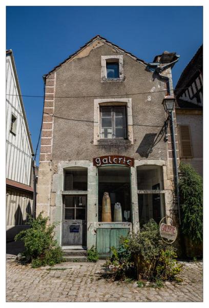 Noyers