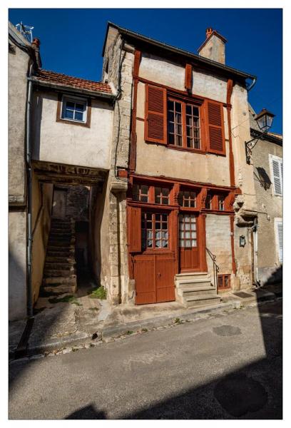 Noyers