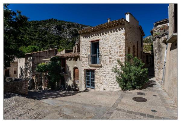 St Guilhem le Désert