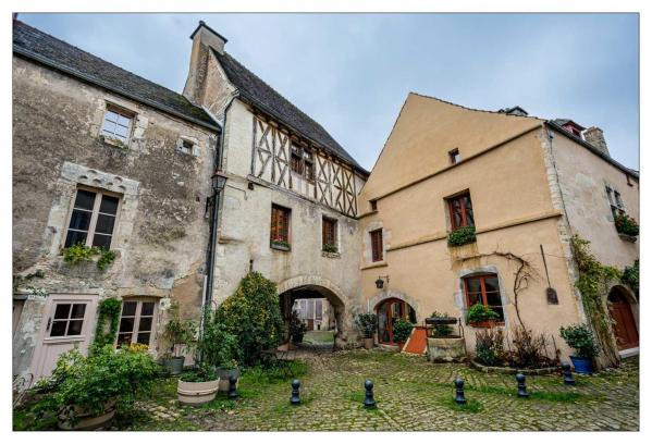 Noyers